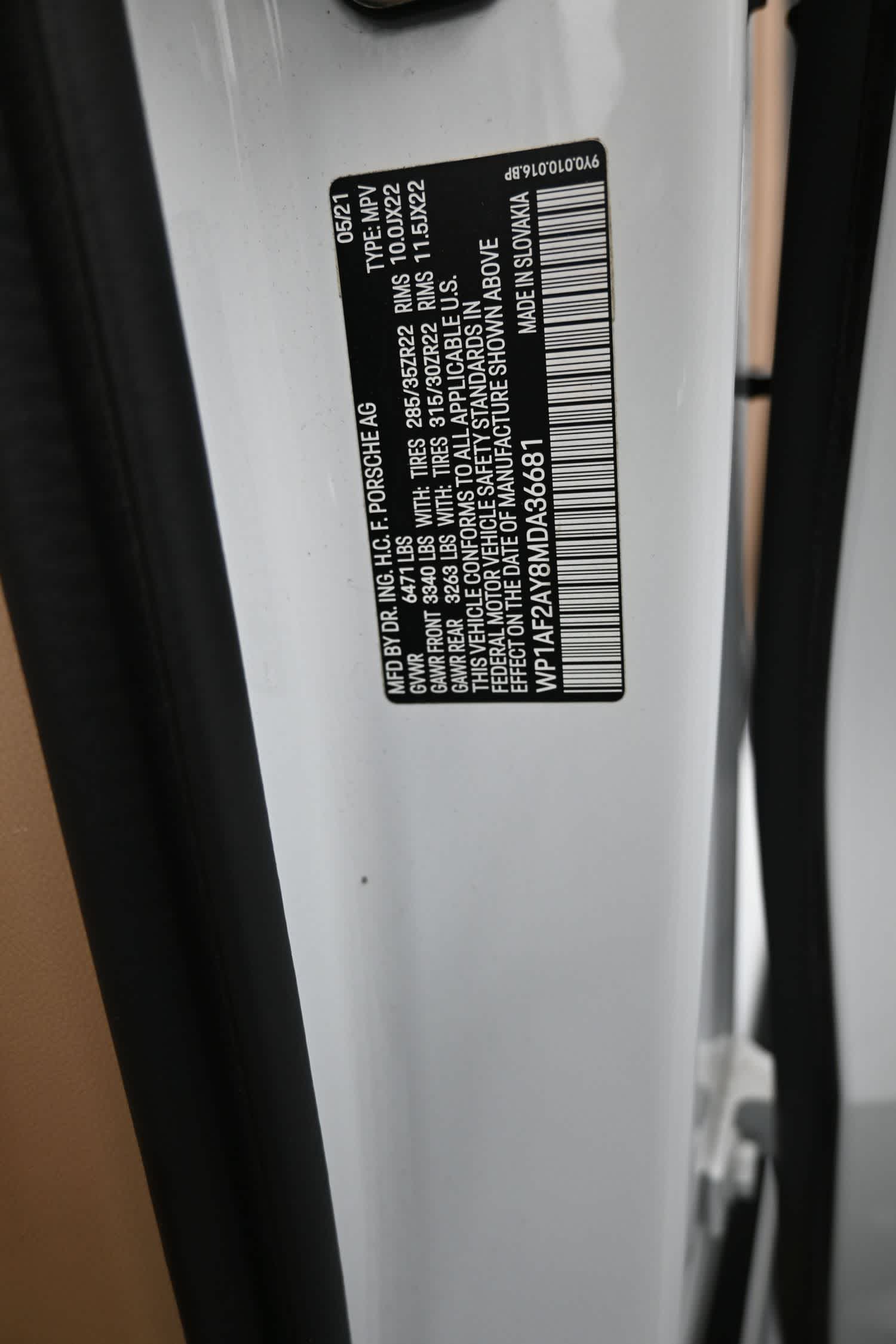 Thumbnail: 2021 Porsche Cayenne - 10