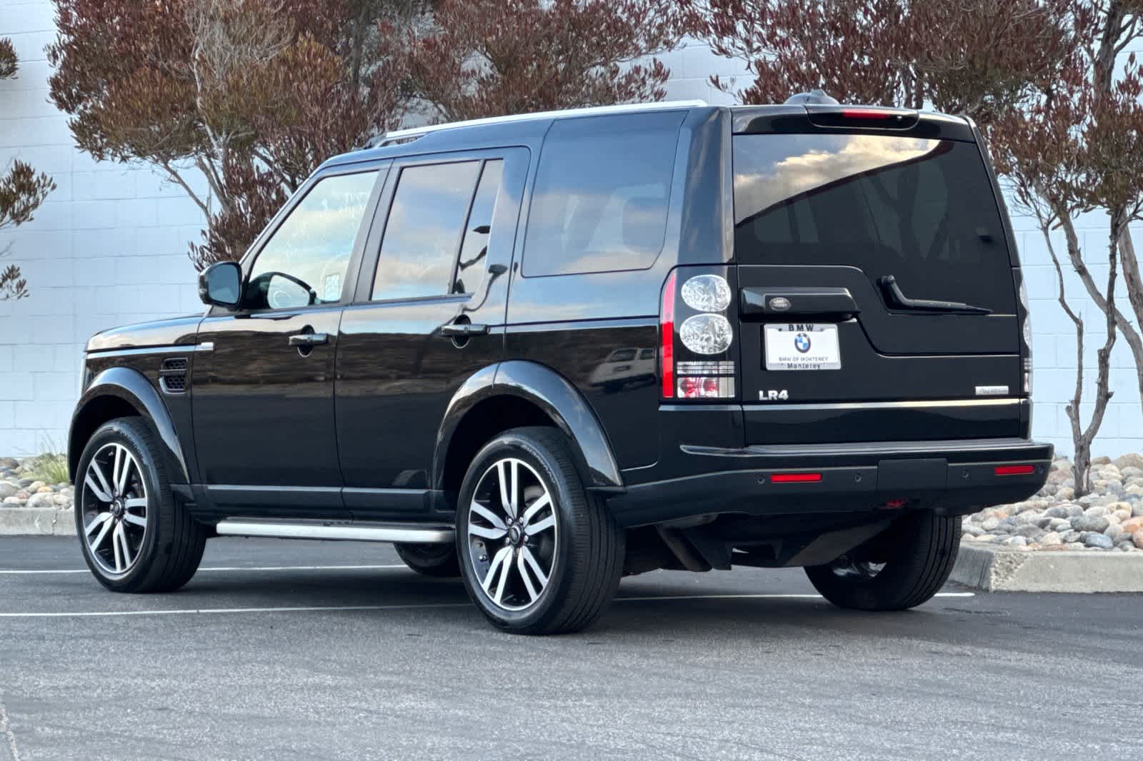 Thumbnail: 2016 Land Rover LR4 - 7