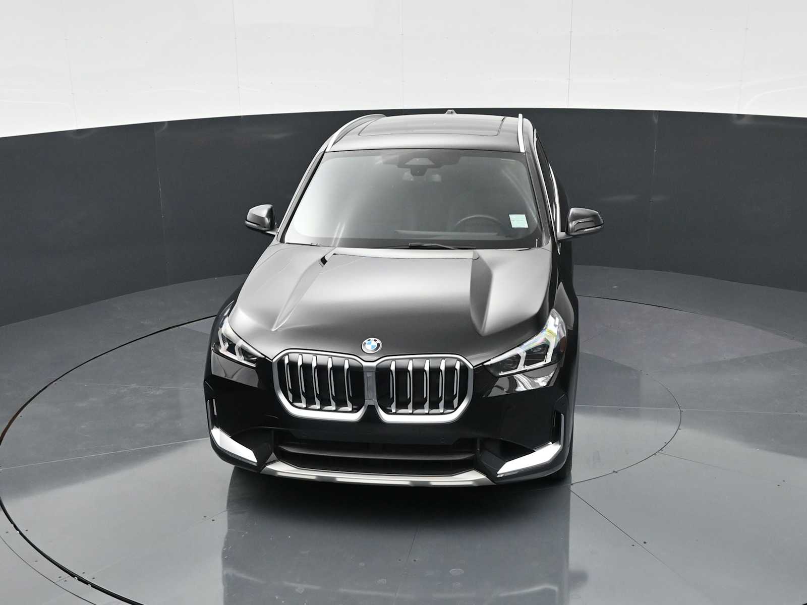 Thumbnail: 2025 BMW X1 - 16