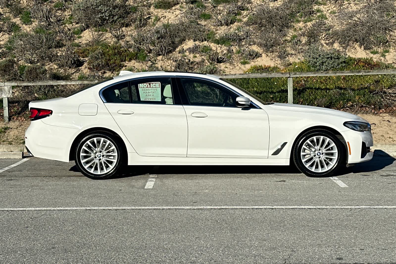 Thumbnail: 2023 BMW 5 Series - 6