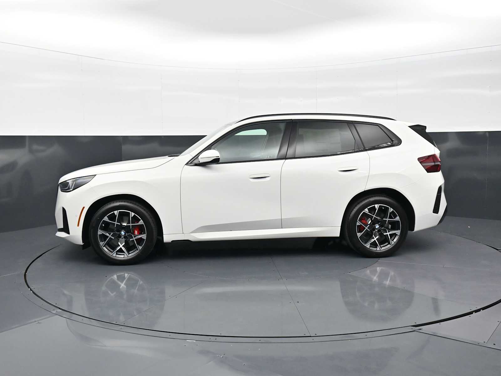 Thumbnail: 2026 BMW X3 - 8