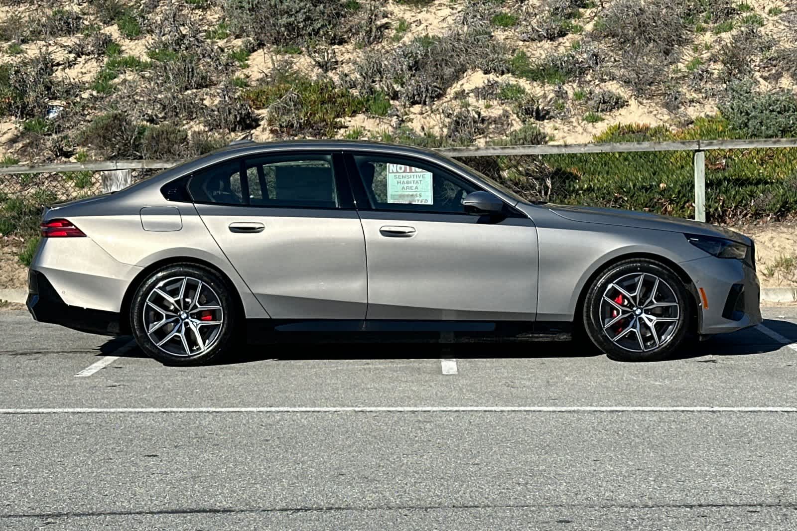 Thumbnail: 2026 BMW i5 - 8