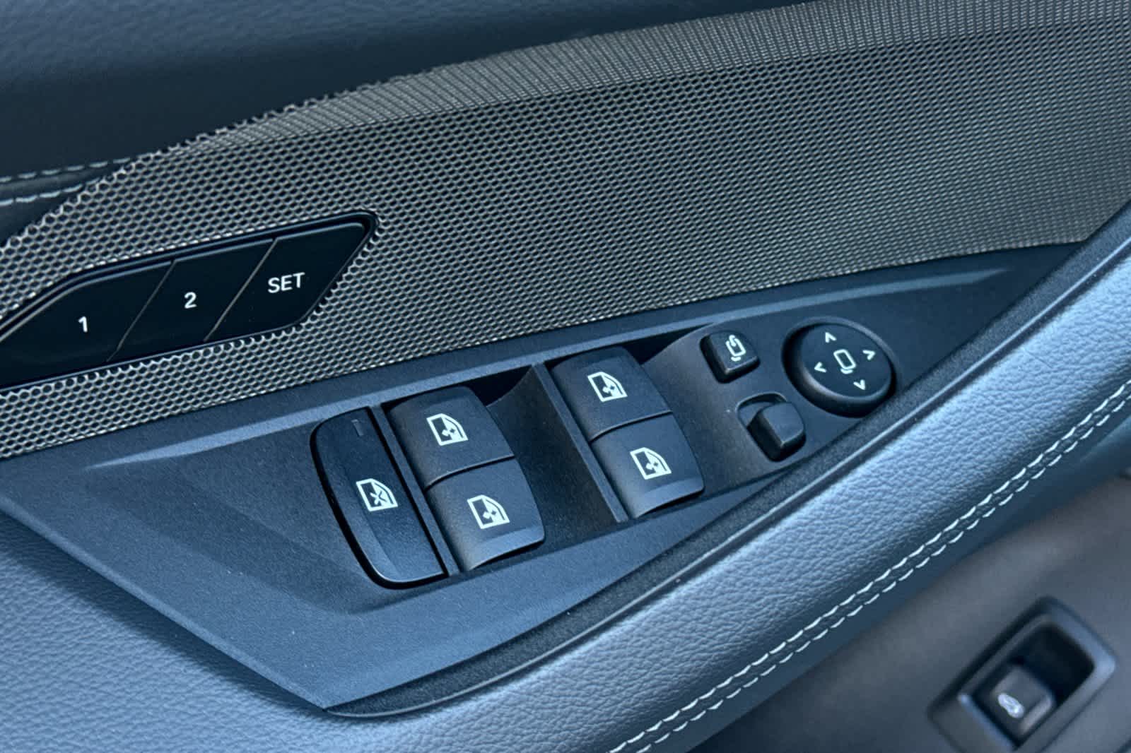 Thumbnail: 2025 BMW i4 - 13