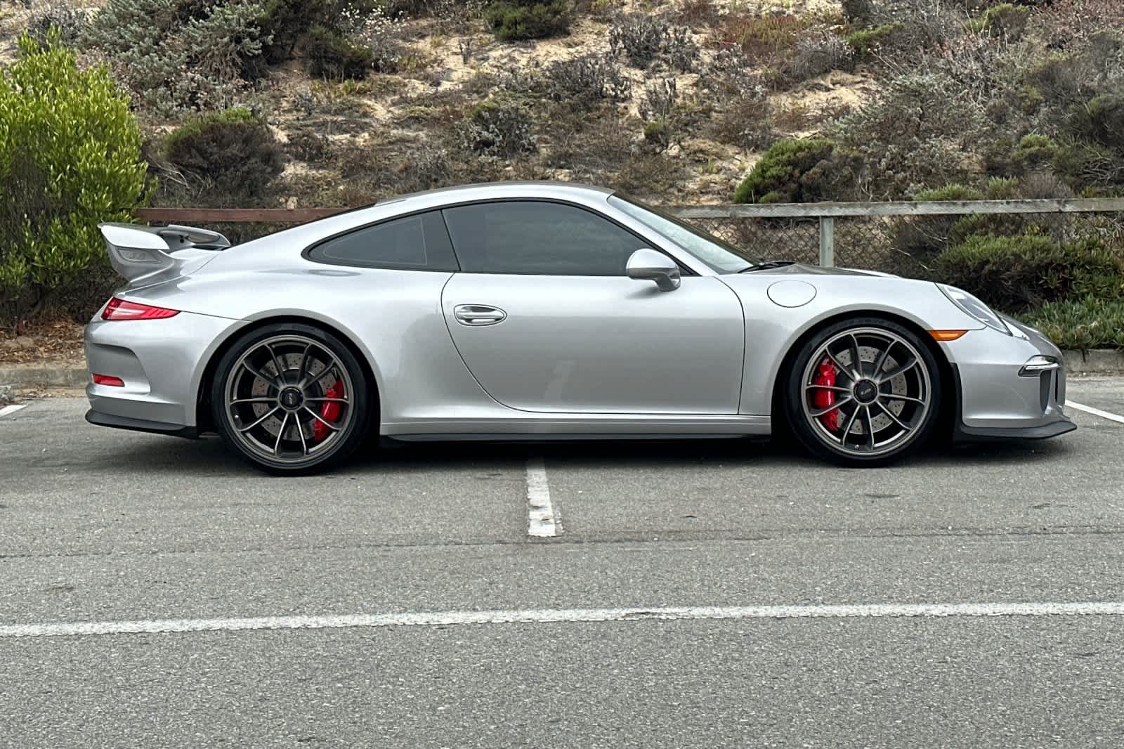 Thumbnail: 2016 Porsche 911 - 5