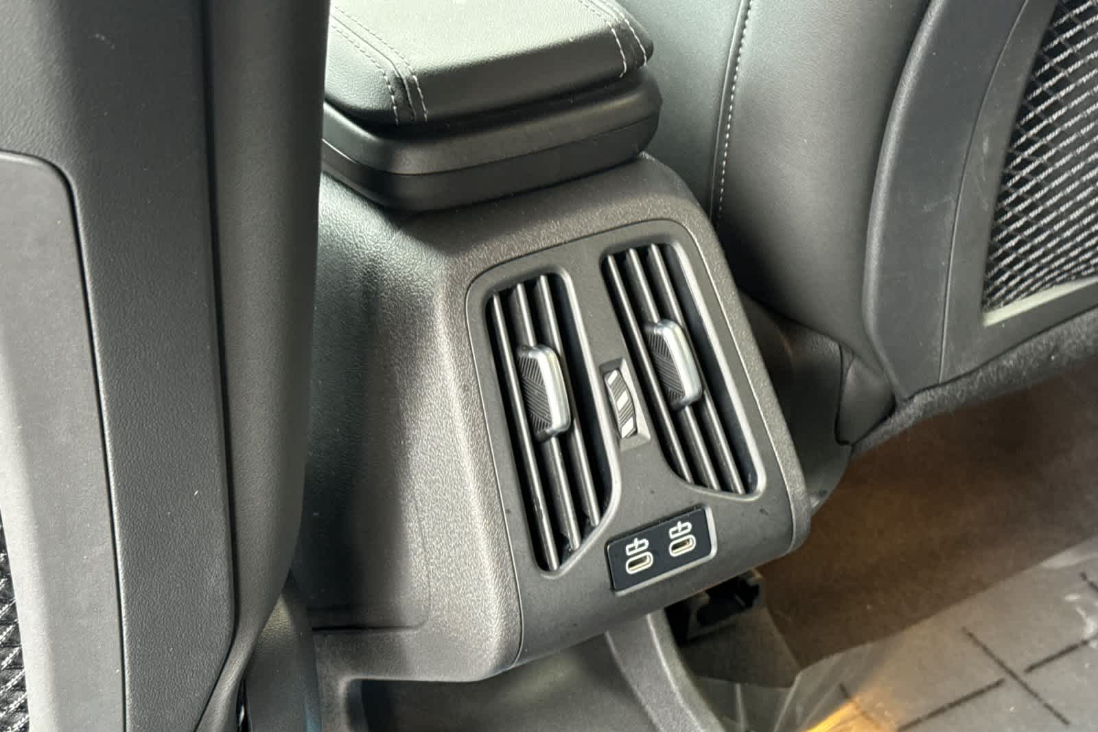 Thumbnail: 2024 BMW X2 - 14