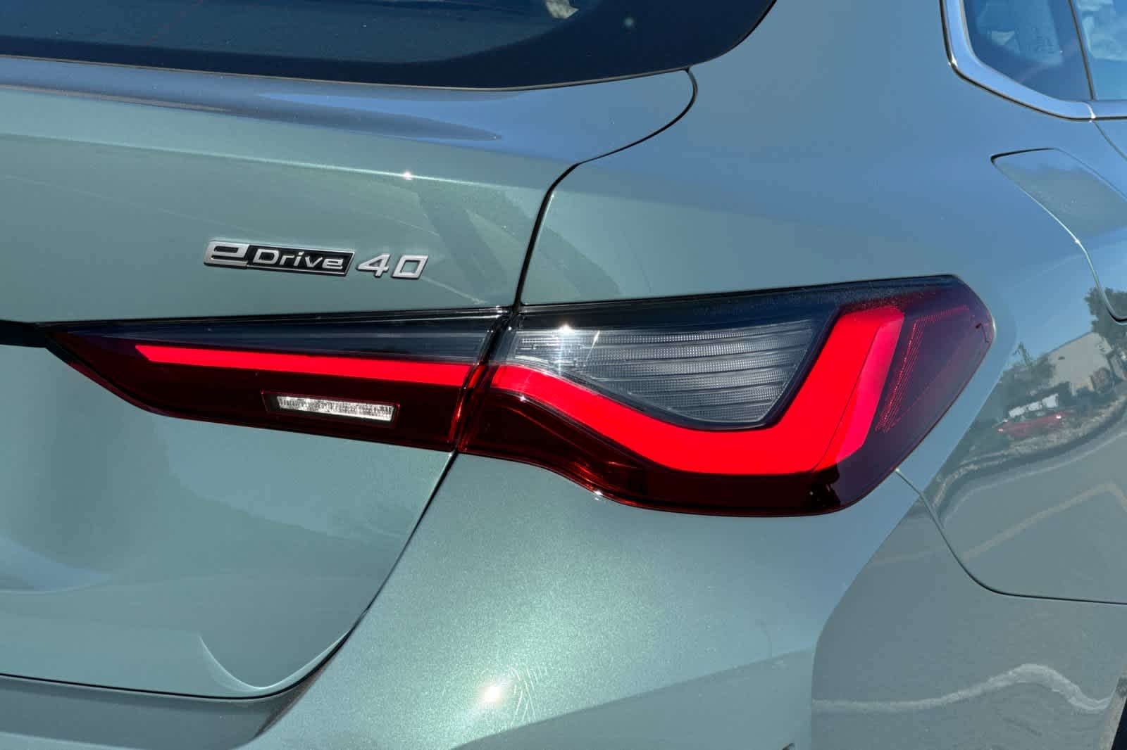 Thumbnail: 2025 BMW i4 - 31