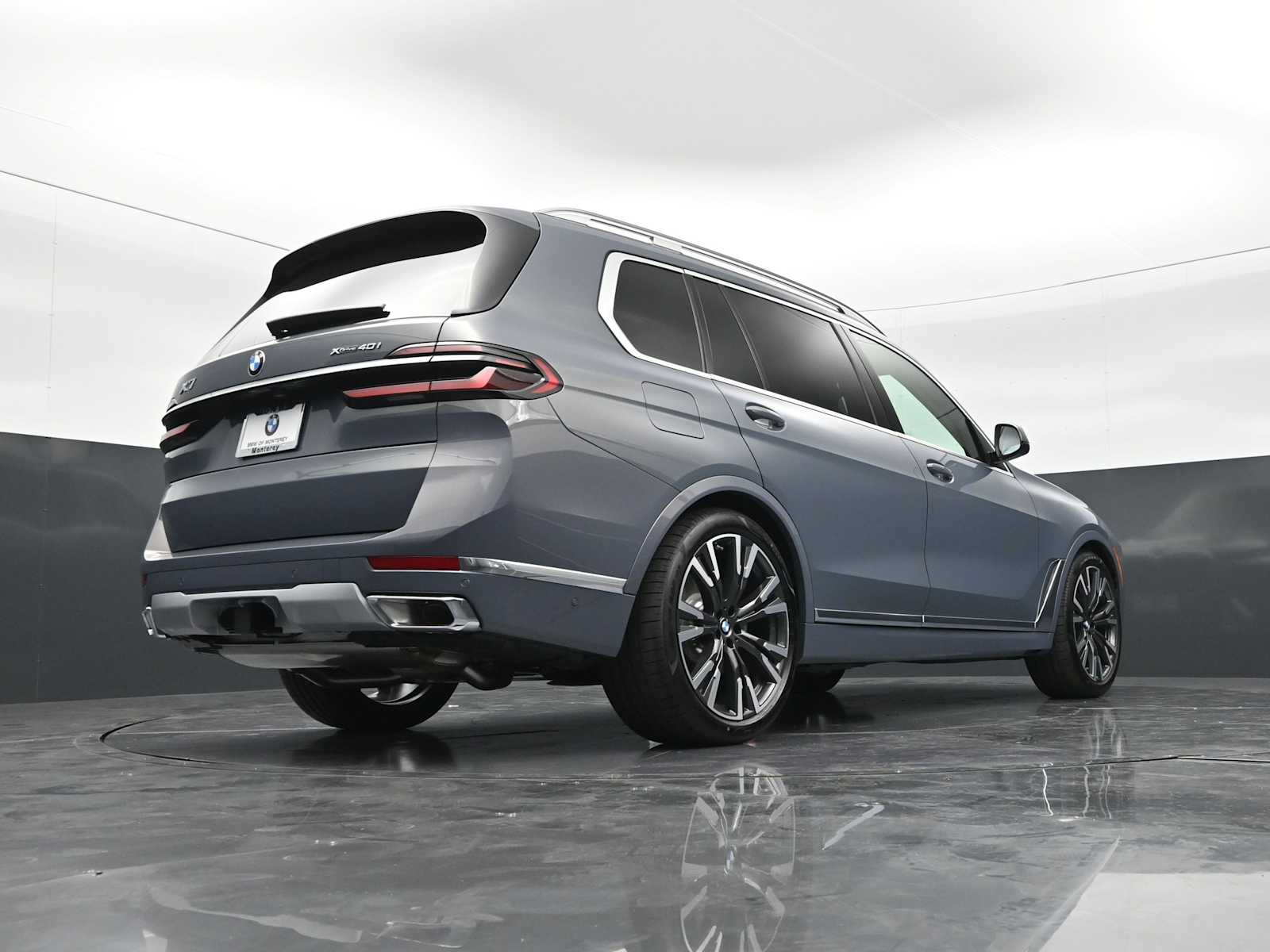 Thumbnail: 2026 BMW X7 - 30