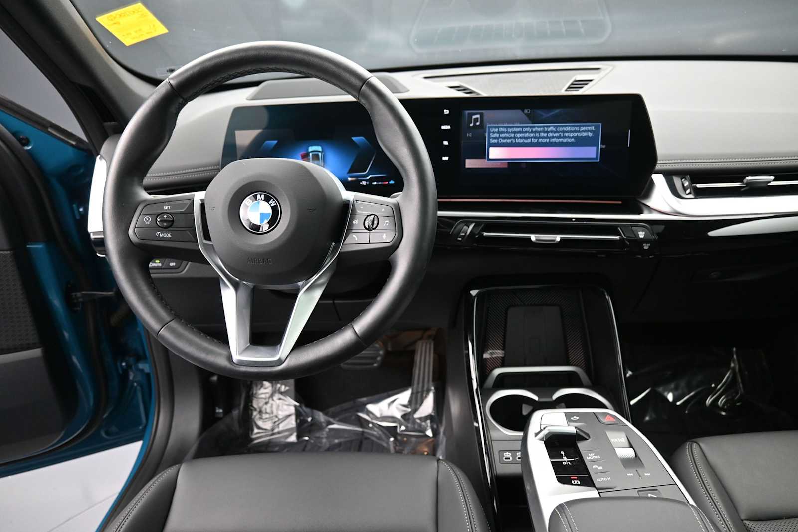2025 BMW X1 28i - Photo 15