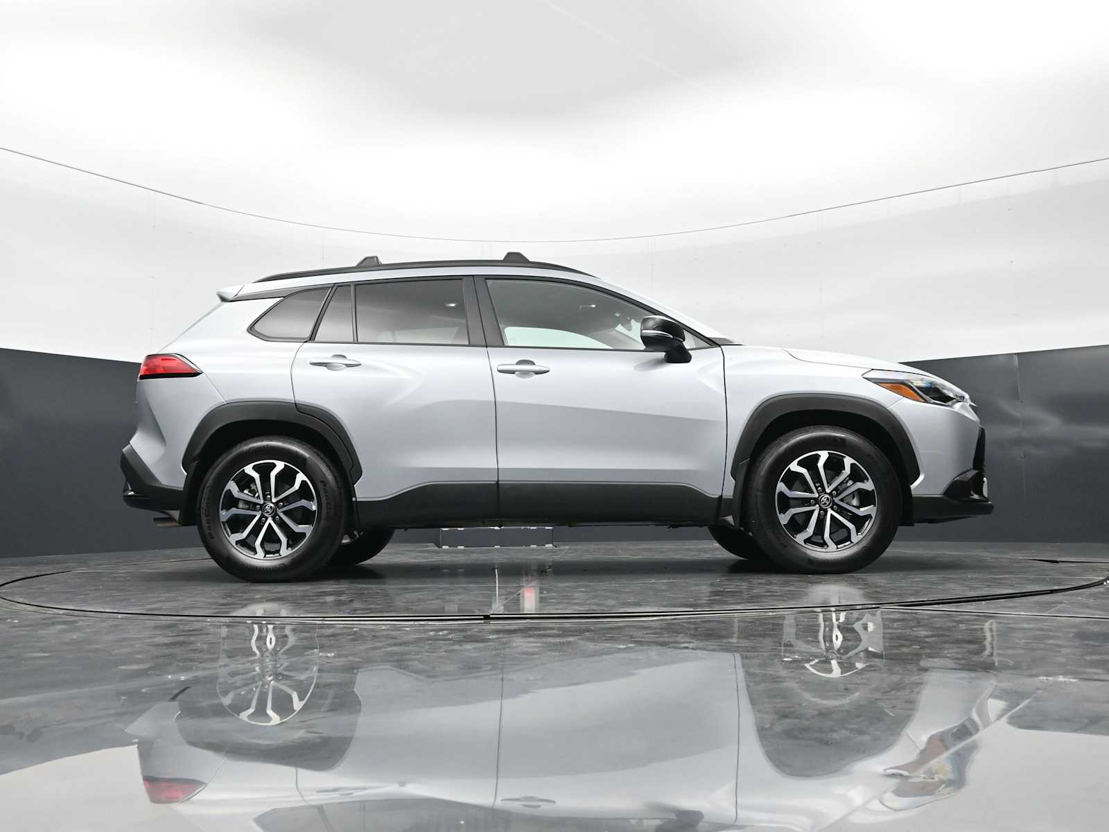 Thumbnail: 2025 Toyota Corolla Cross - 27