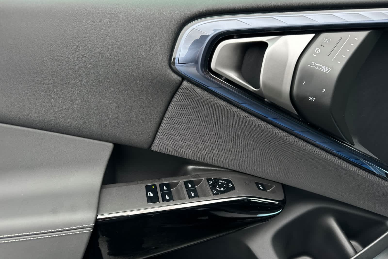 Thumbnail: 2026 BMW X3 - 13