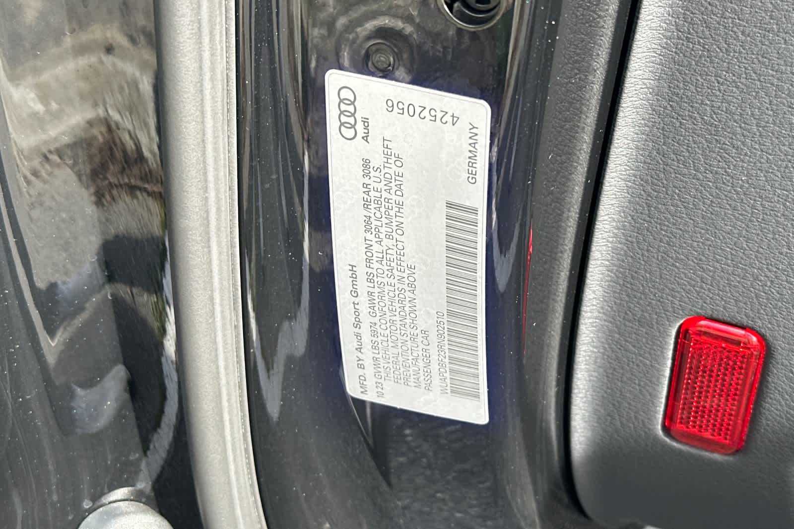 Thumbnail: 2024 Audi RS 7 - 34