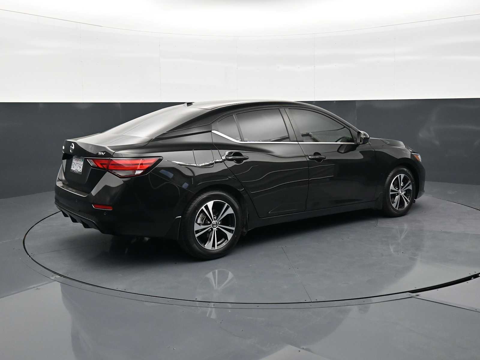 Thumbnail: 2022 Nissan Sentra - 4