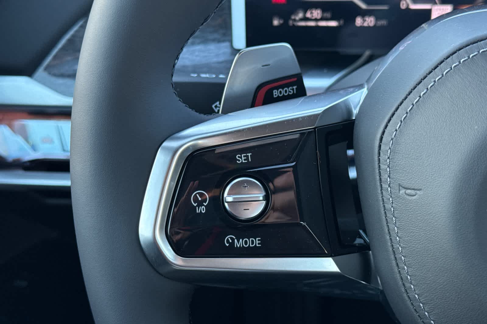 Thumbnail: 2026 BMW 7 Series - 26