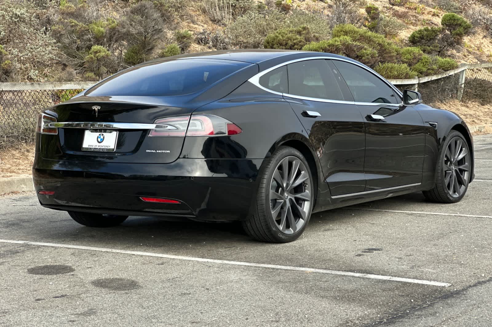 2020 Tesla Model S Long Range photo 2