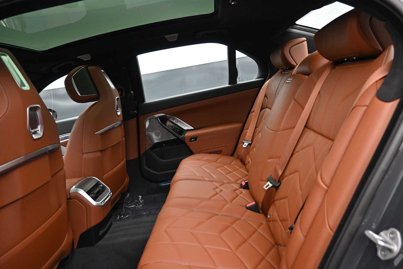 Thumbnail: 2026 BMW 7 Series - 14