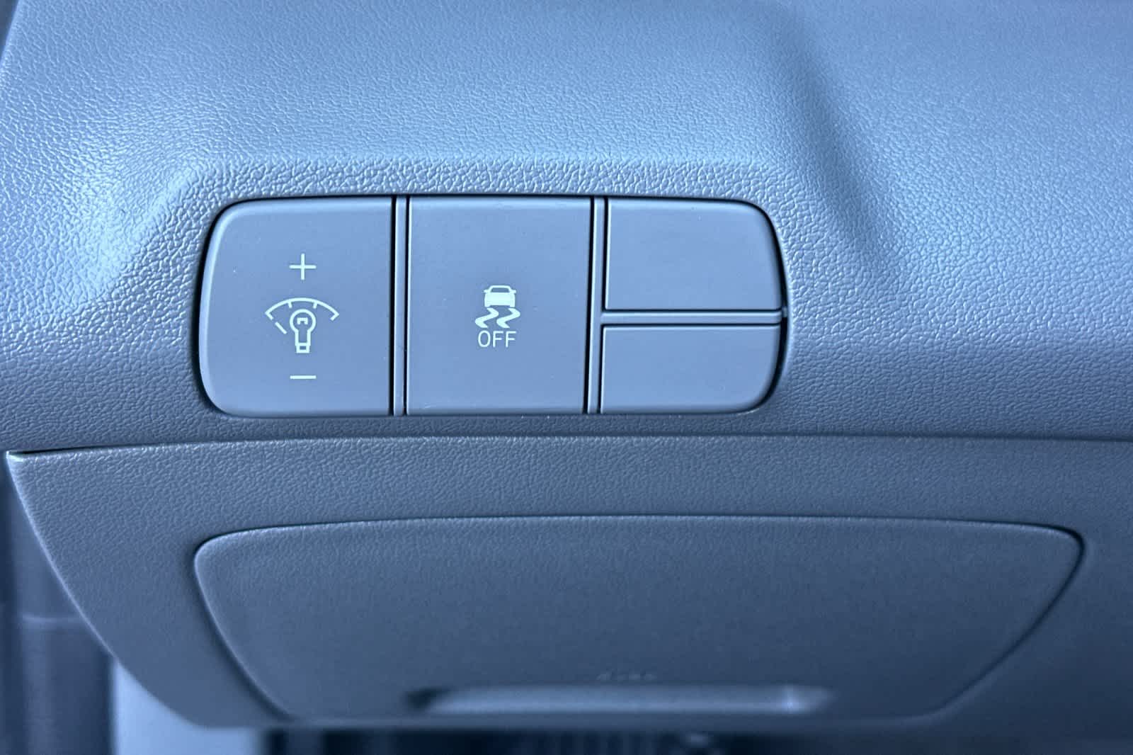 Thumbnail: 2025 Hyundai Elantra - 30