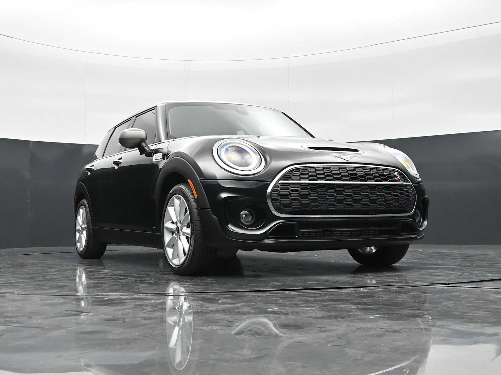 Thumbnail: 2024 MINI Cooper Clubman - 27