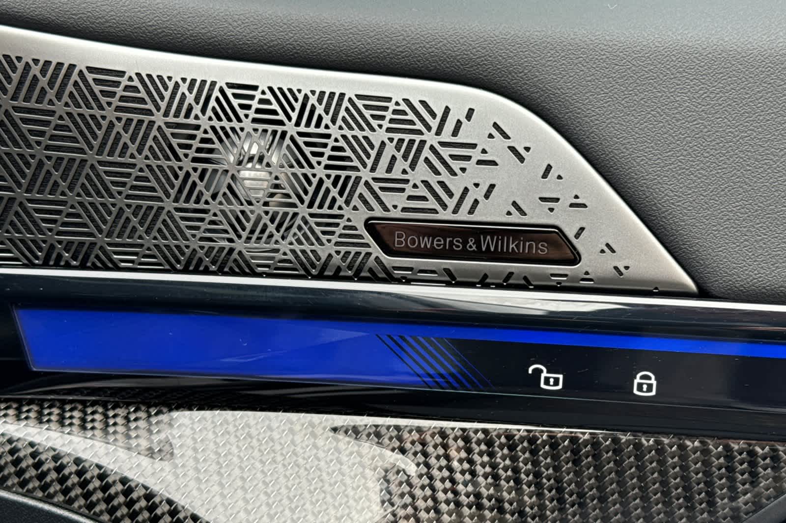 Thumbnail: 2025 BMW M5 - 19