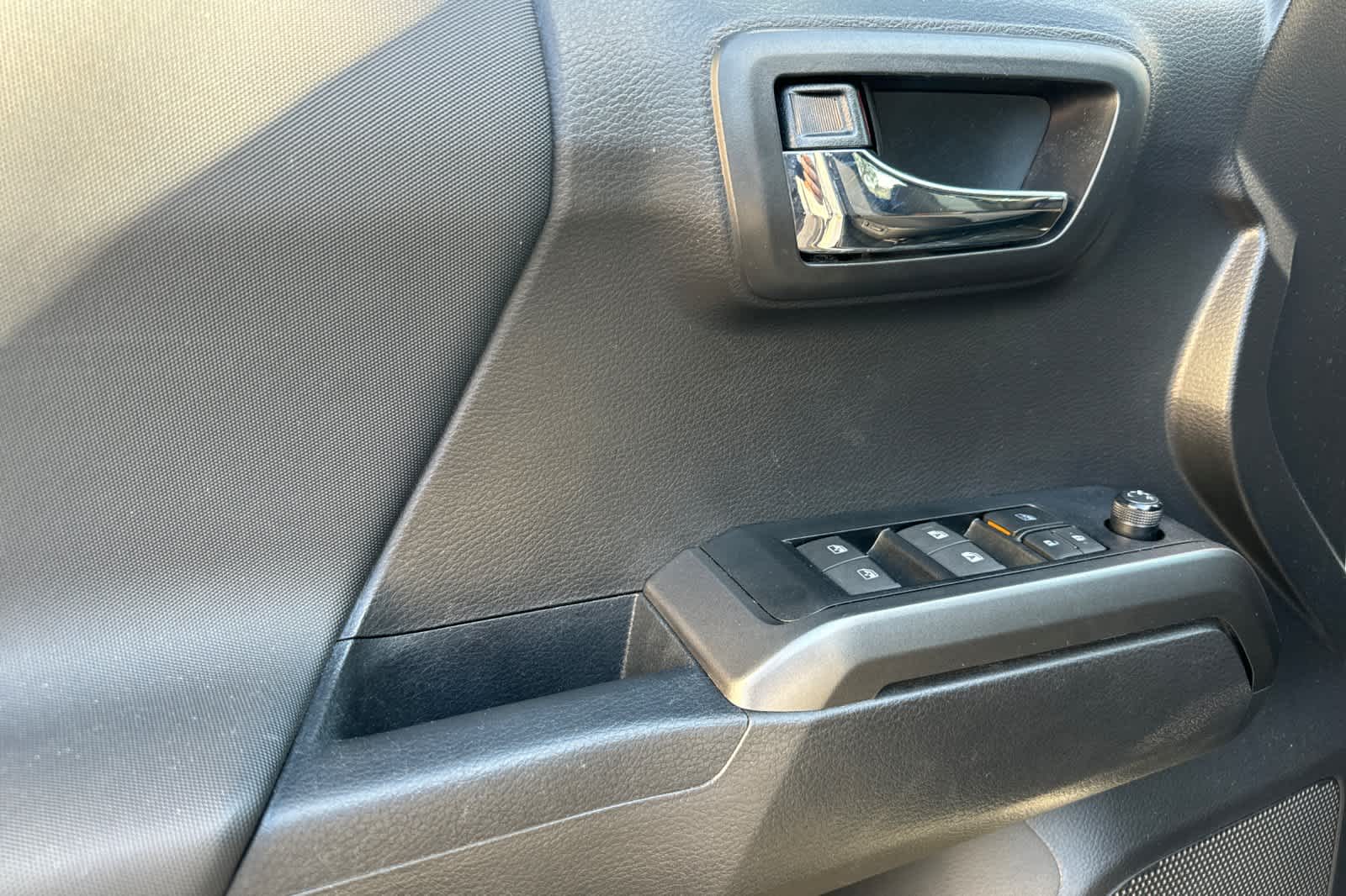 Thumbnail: 2023 Toyota Tacoma - 12