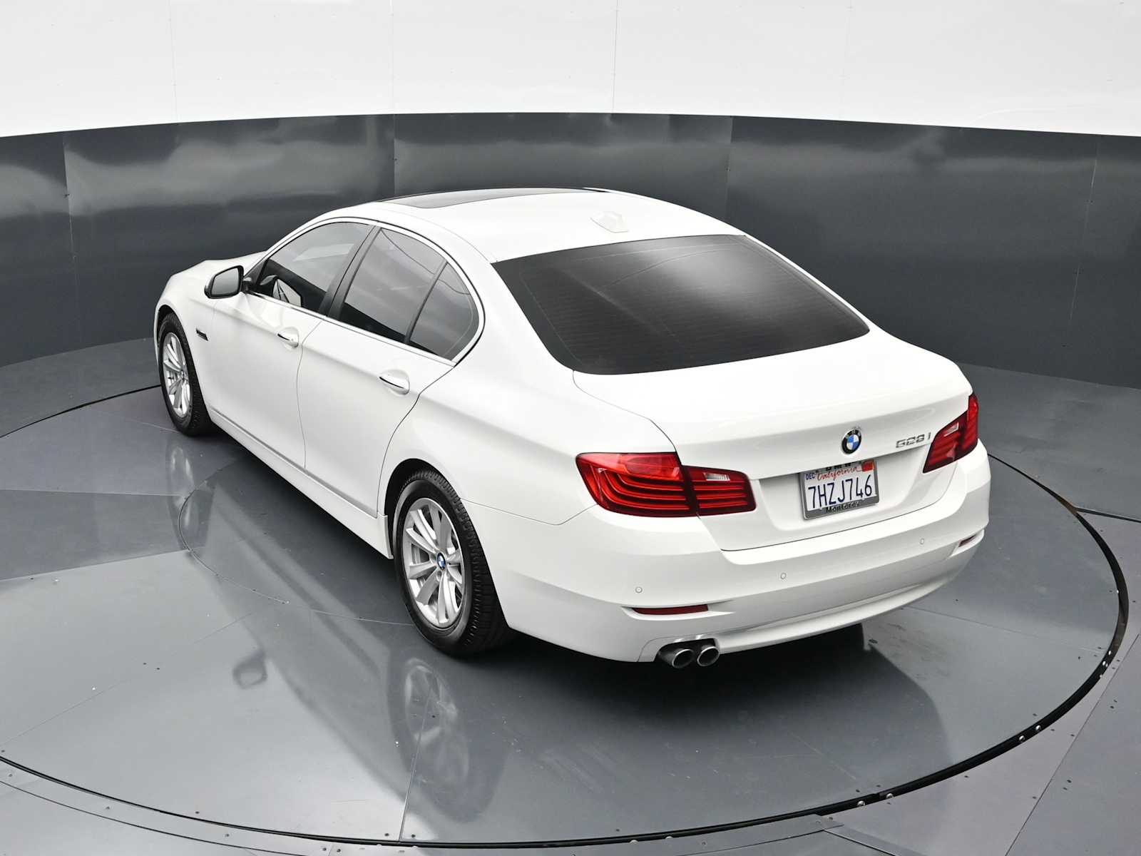 Thumbnail: 2015 BMW 5 Series - 23