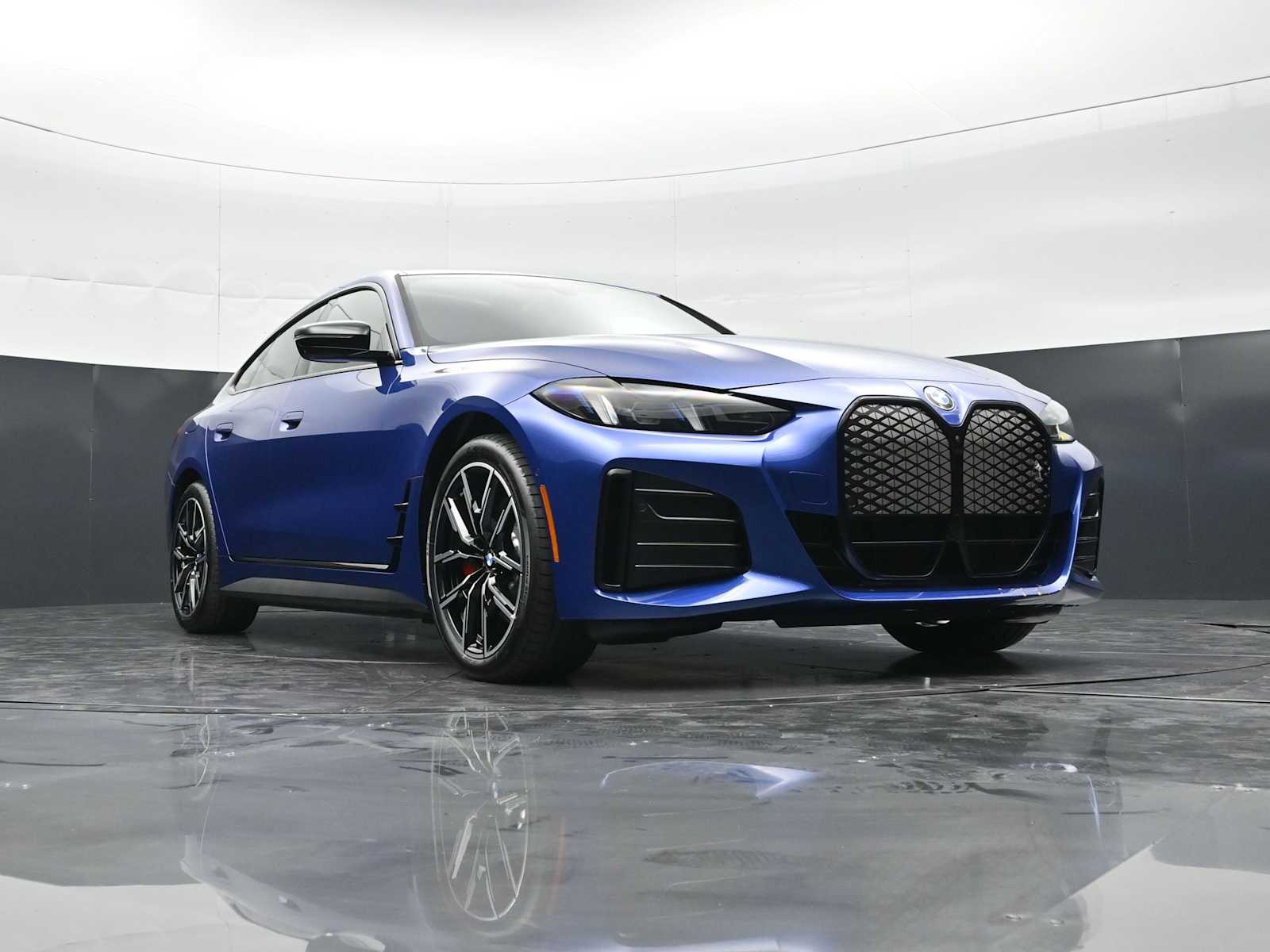 Thumbnail: 2026 BMW i4 - 26