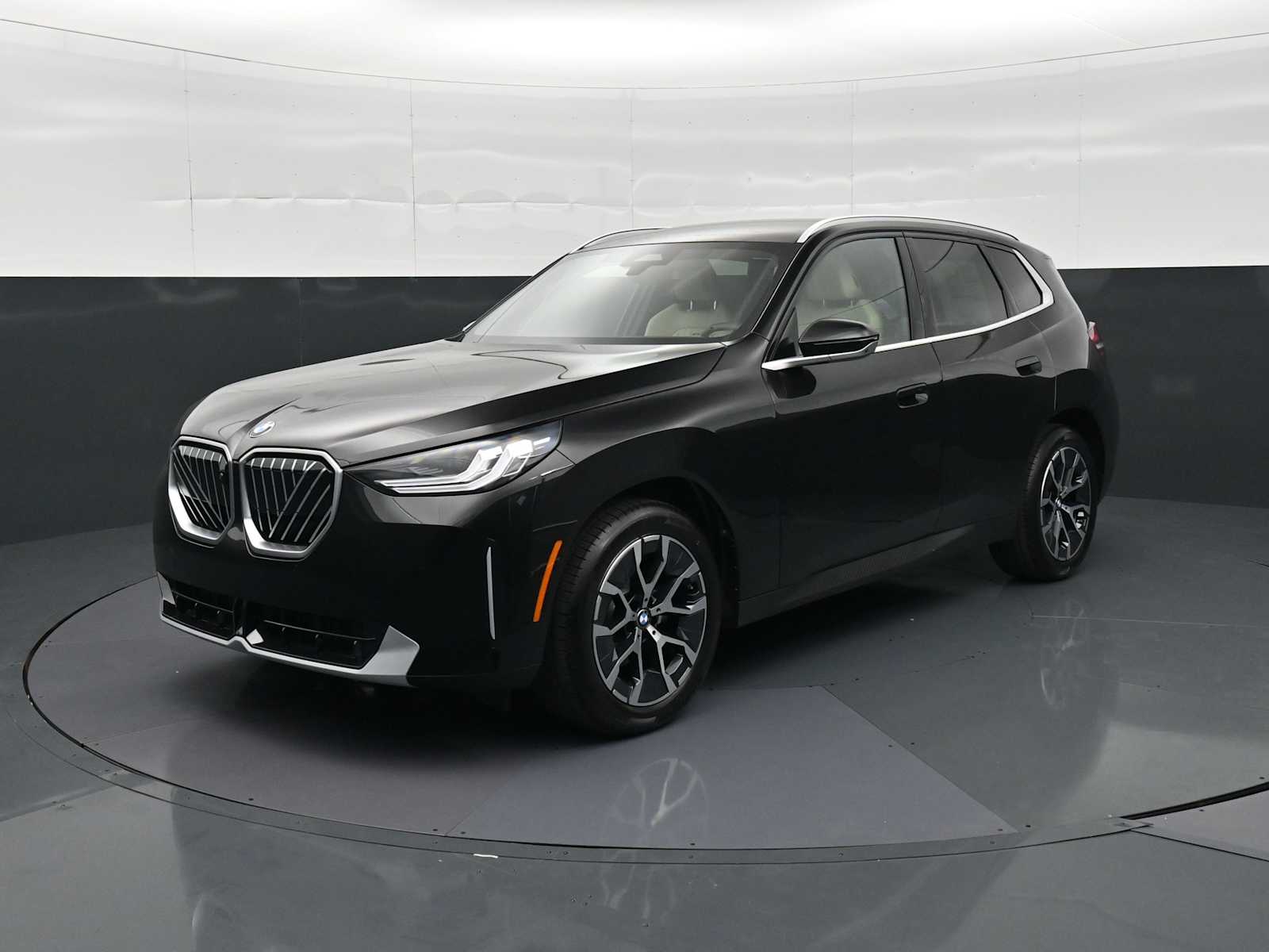 Thumbnail: 2026 BMW X3 - 1