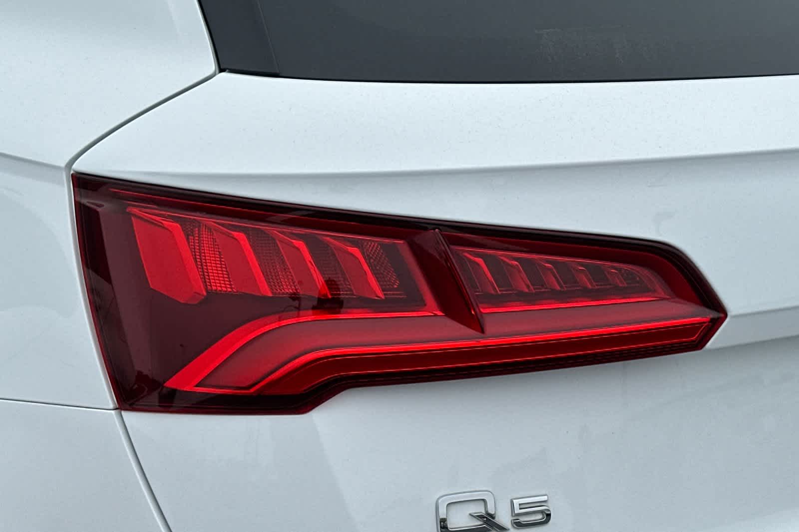 Thumbnail: 2019 Audi Q5 - 13