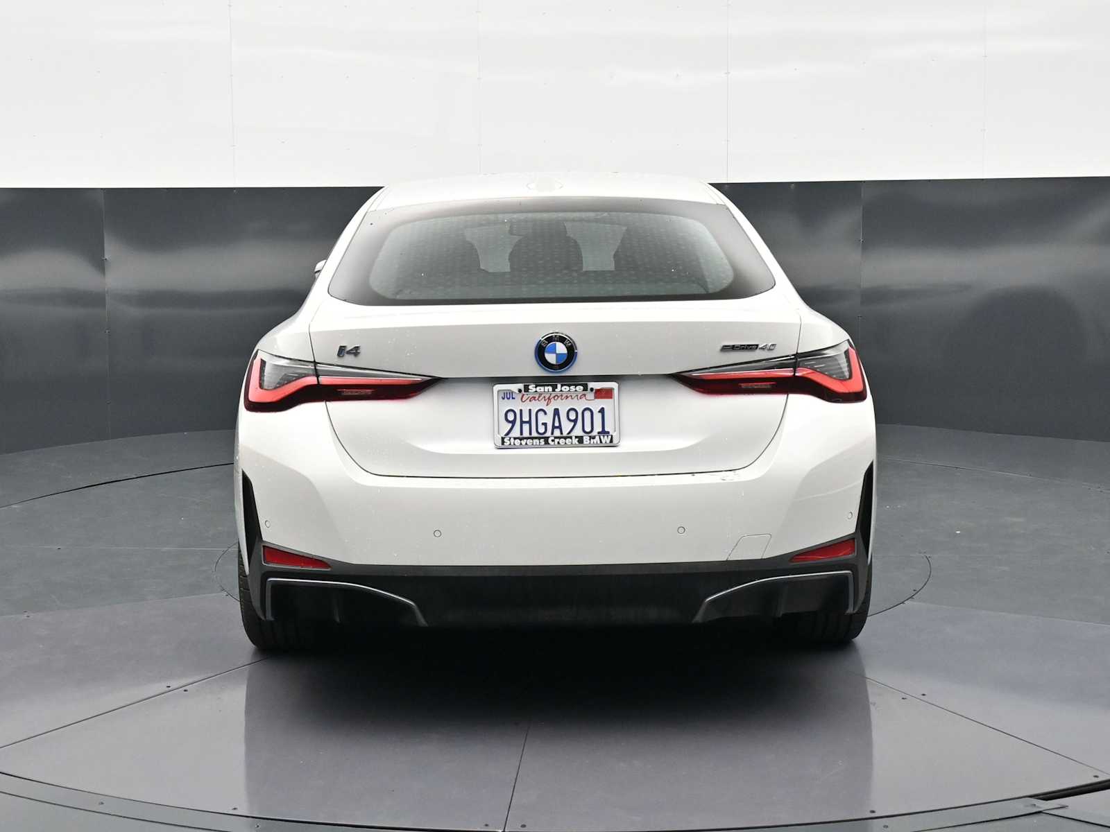 Thumbnail: 2023 BMW i4 - 6