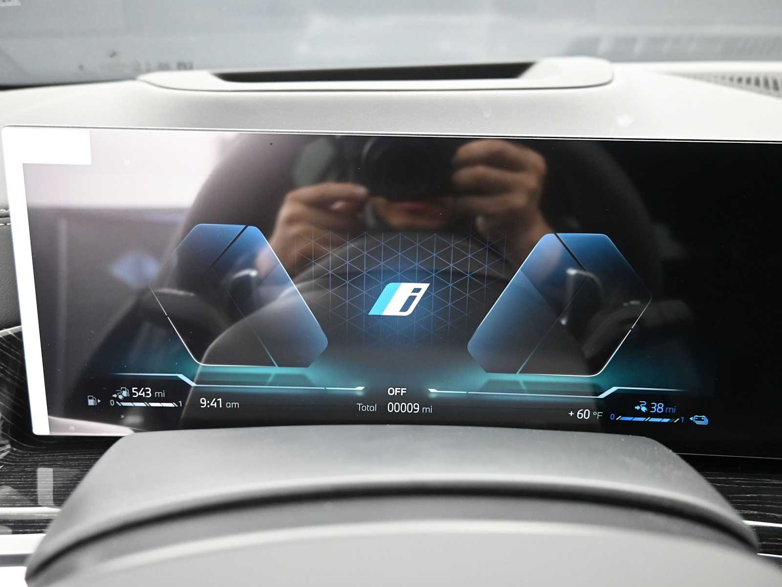 Thumbnail: 2026 BMW X5 - 13