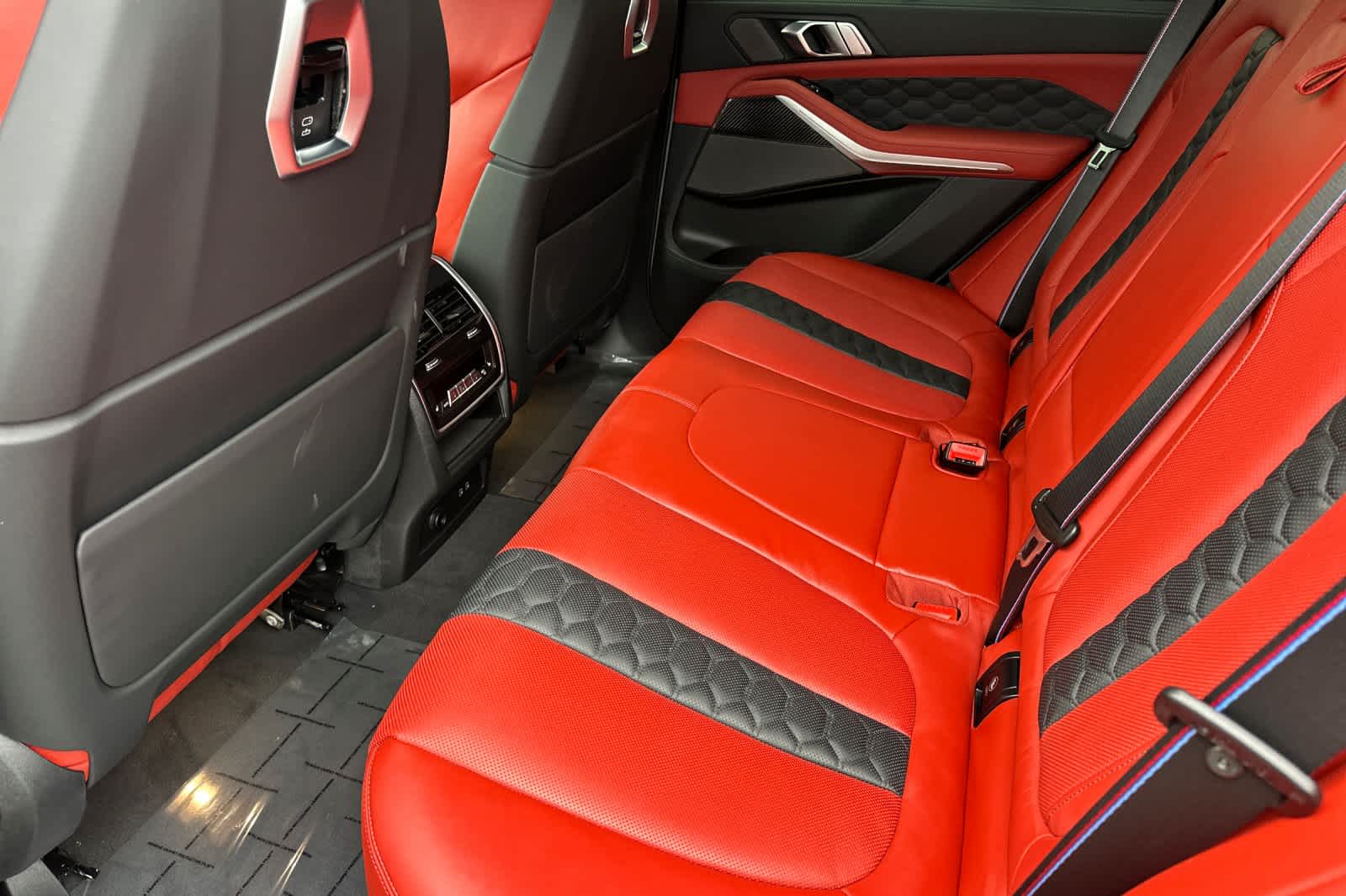 Thumbnail: 2026 BMW X5 - 4