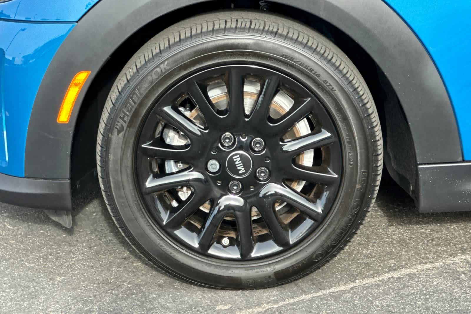 Thumbnail: 2024 MINI Cooper Convertible - 28