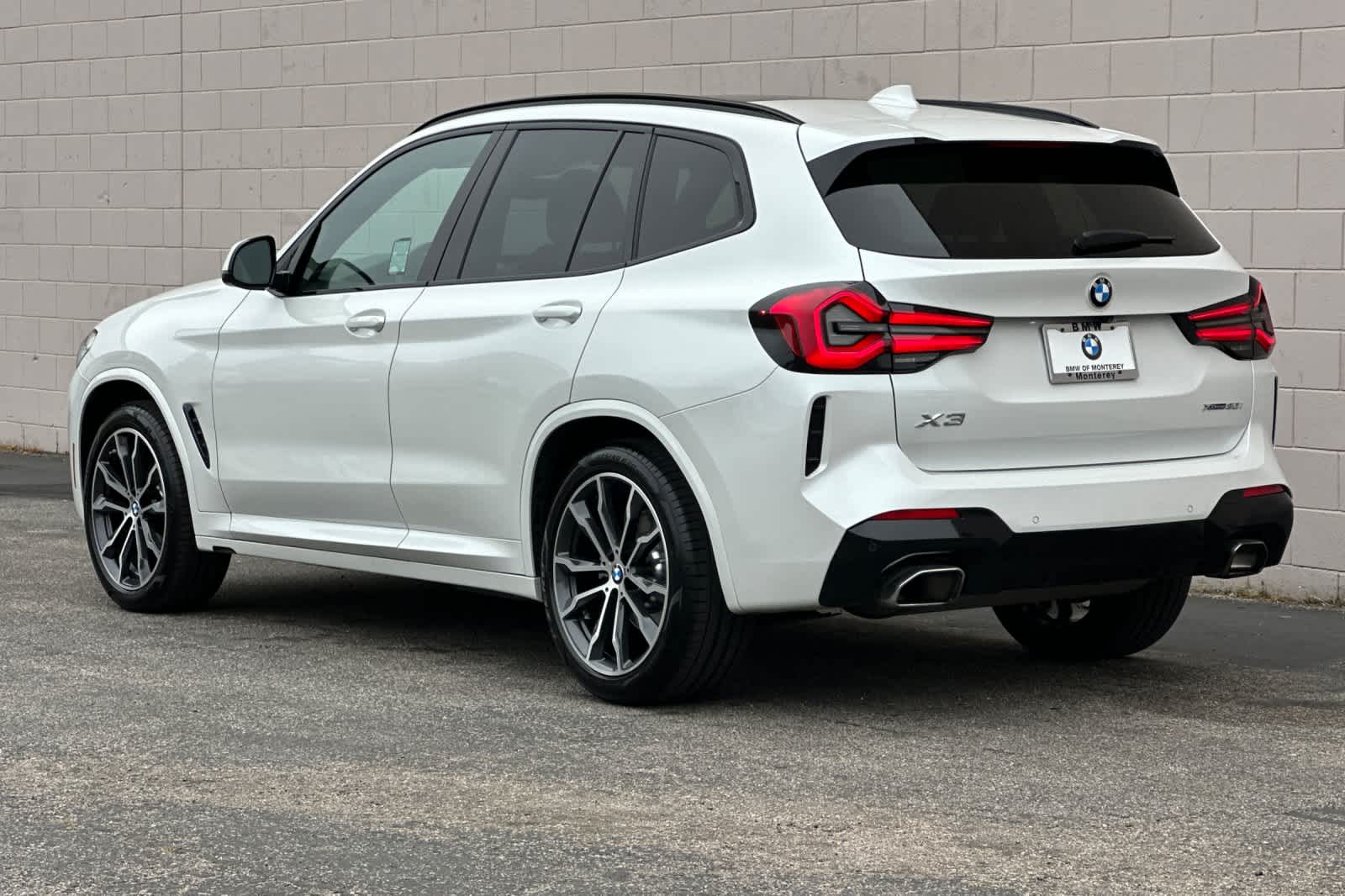 2022 BMW X3 xDrive30i 8