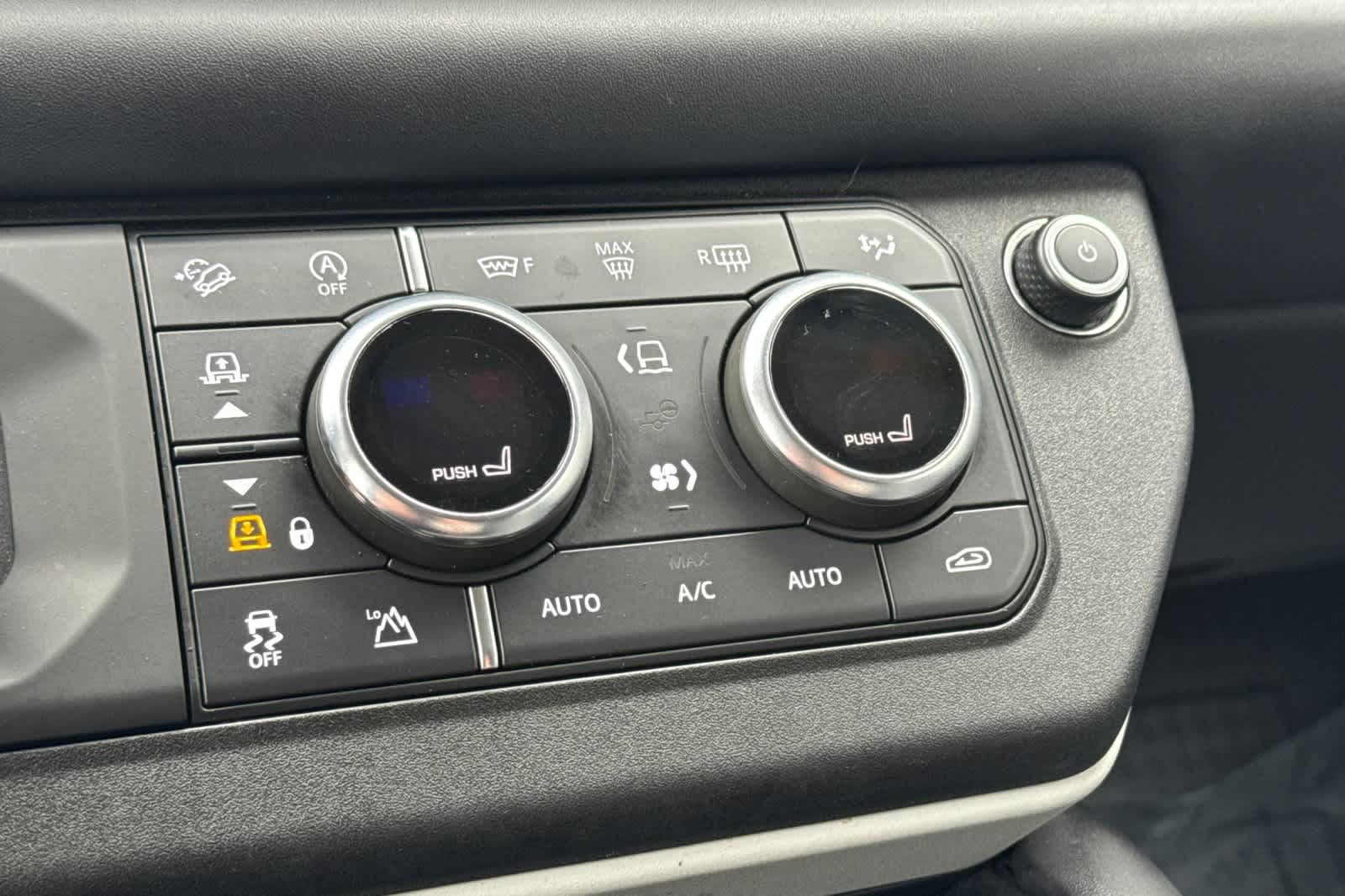 Thumbnail: 2020 Land Rover Defender - 23