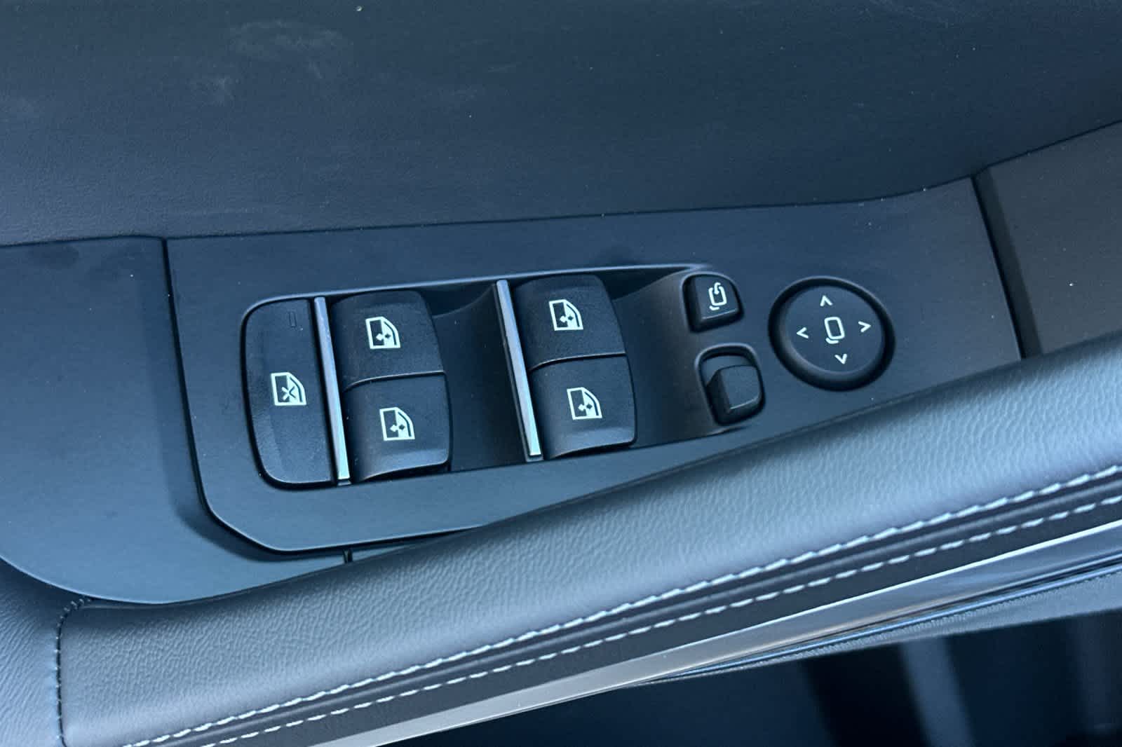 Thumbnail: 2026 BMW X6 - 14