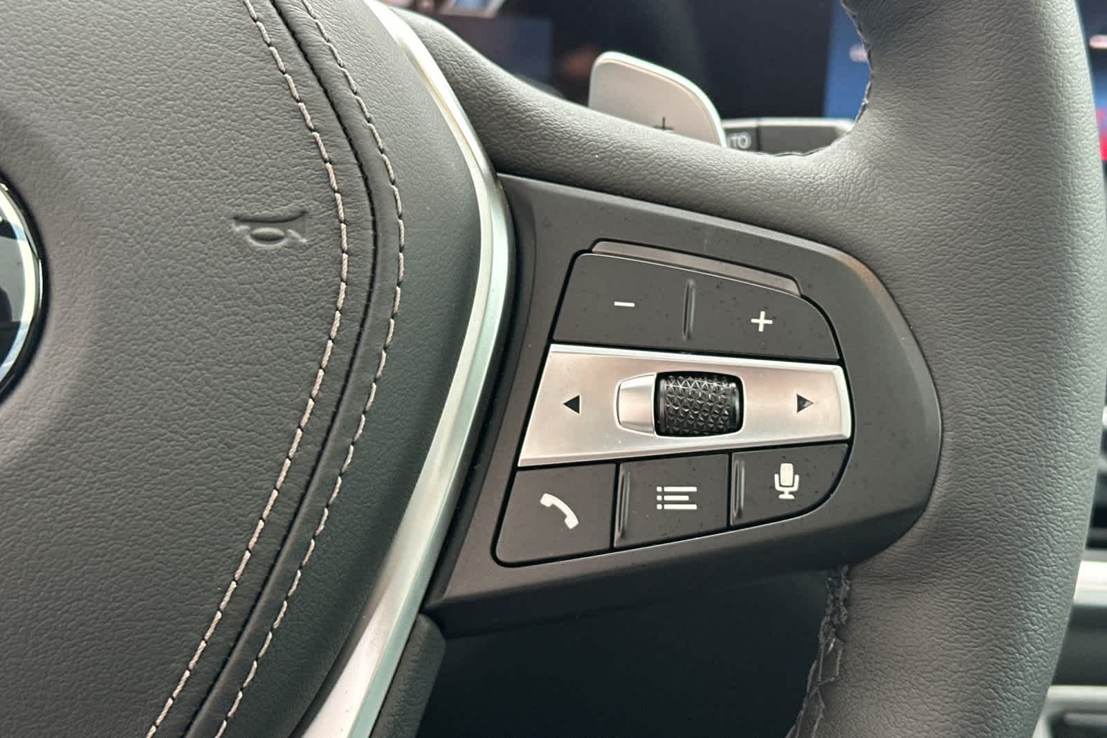 Thumbnail: 2026 BMW X5 - 29