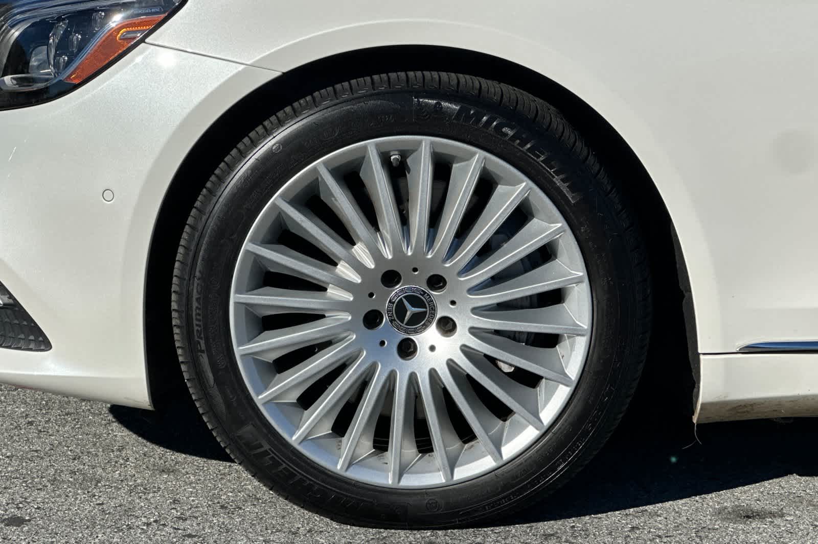 Thumbnail: 2018 Mercedes-Benz S-Class - 32