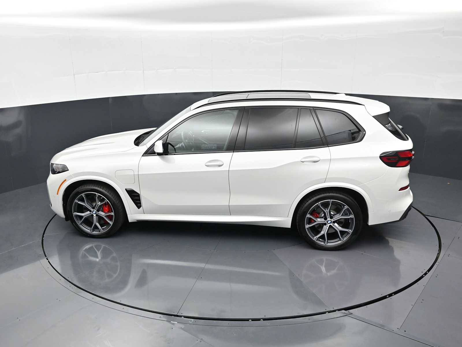 2026 BMW X5 50e - Photo 24