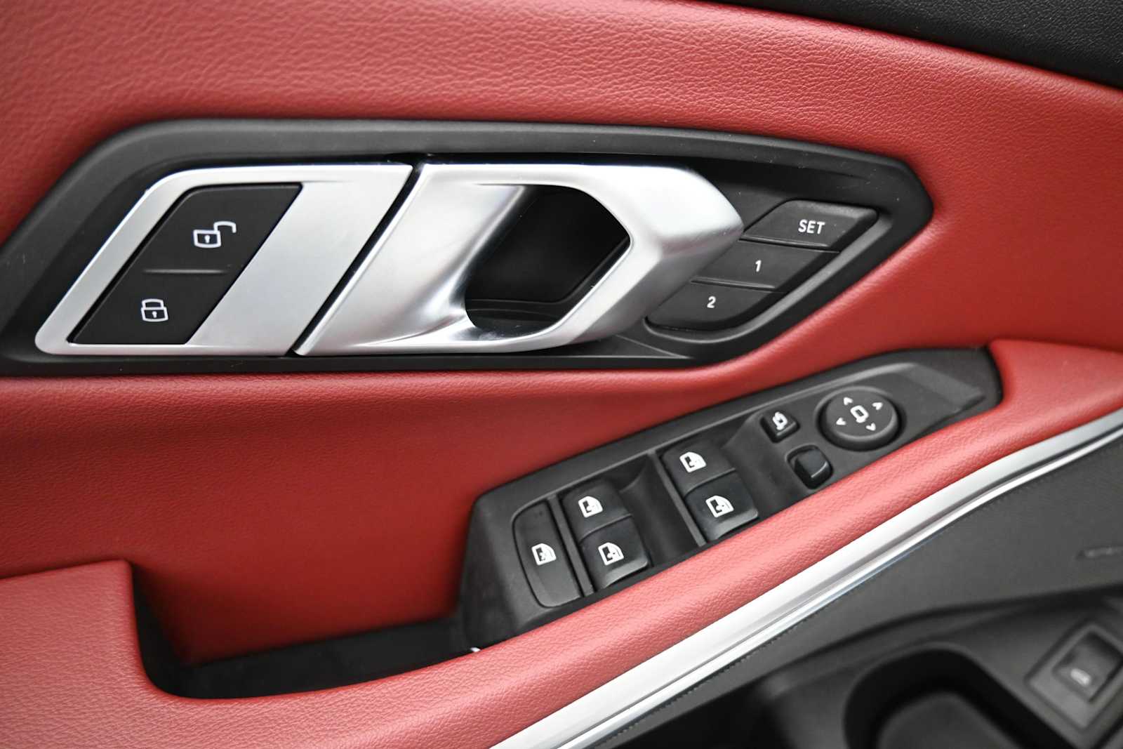 2023 BMW 3 Series 330i - Photo 9