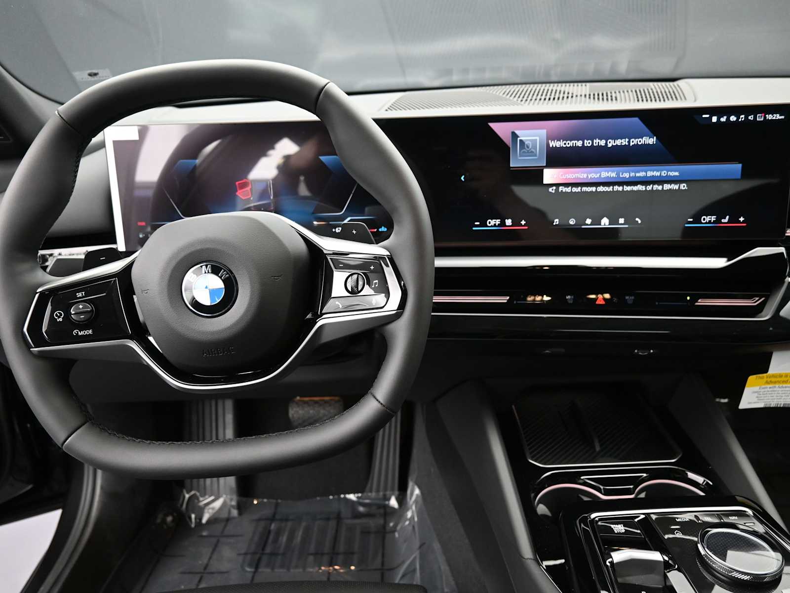 Thumbnail: 2026 BMW 5 Series - 14