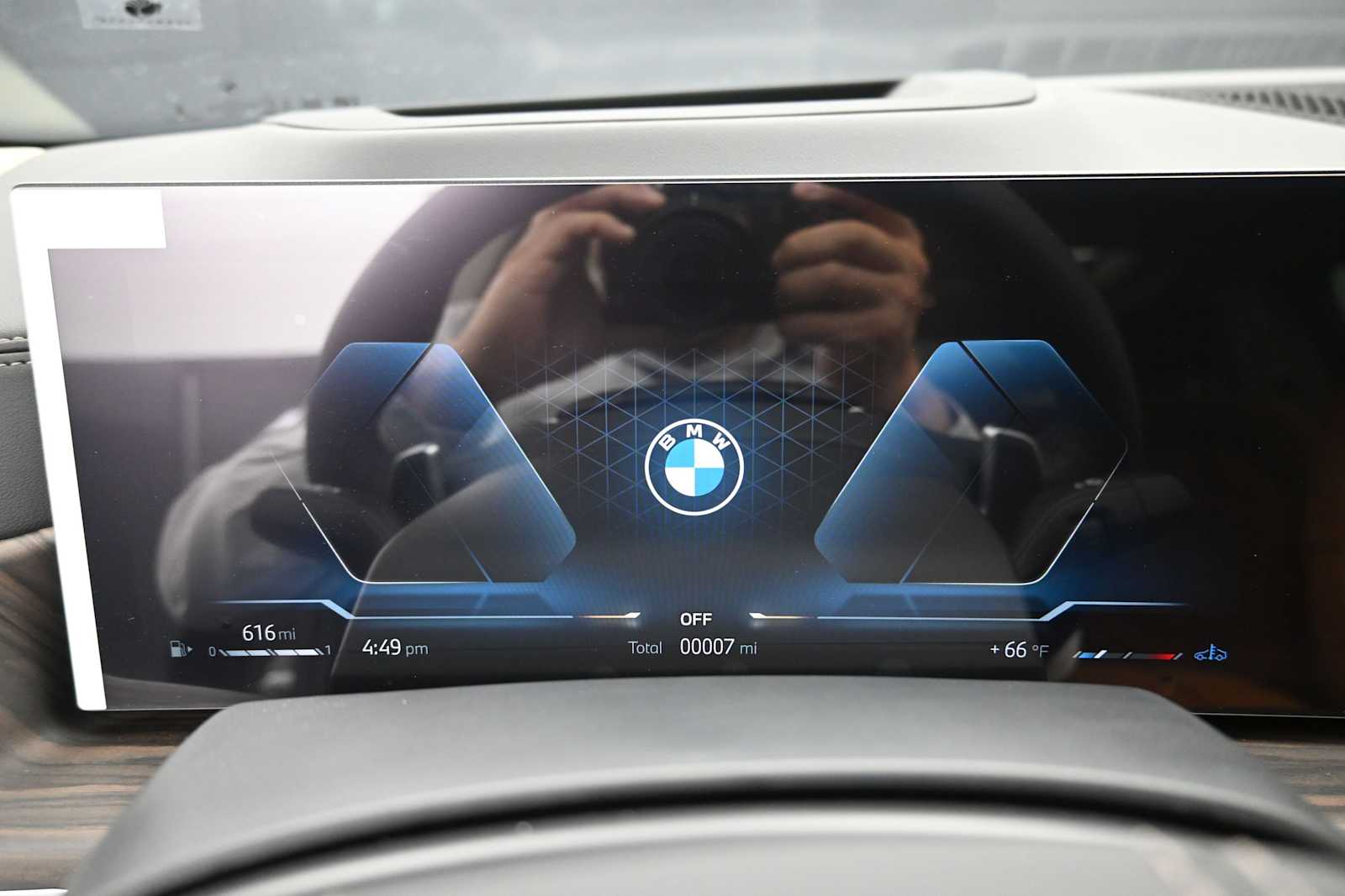 Thumbnail: 2027 BMW X7 - 13