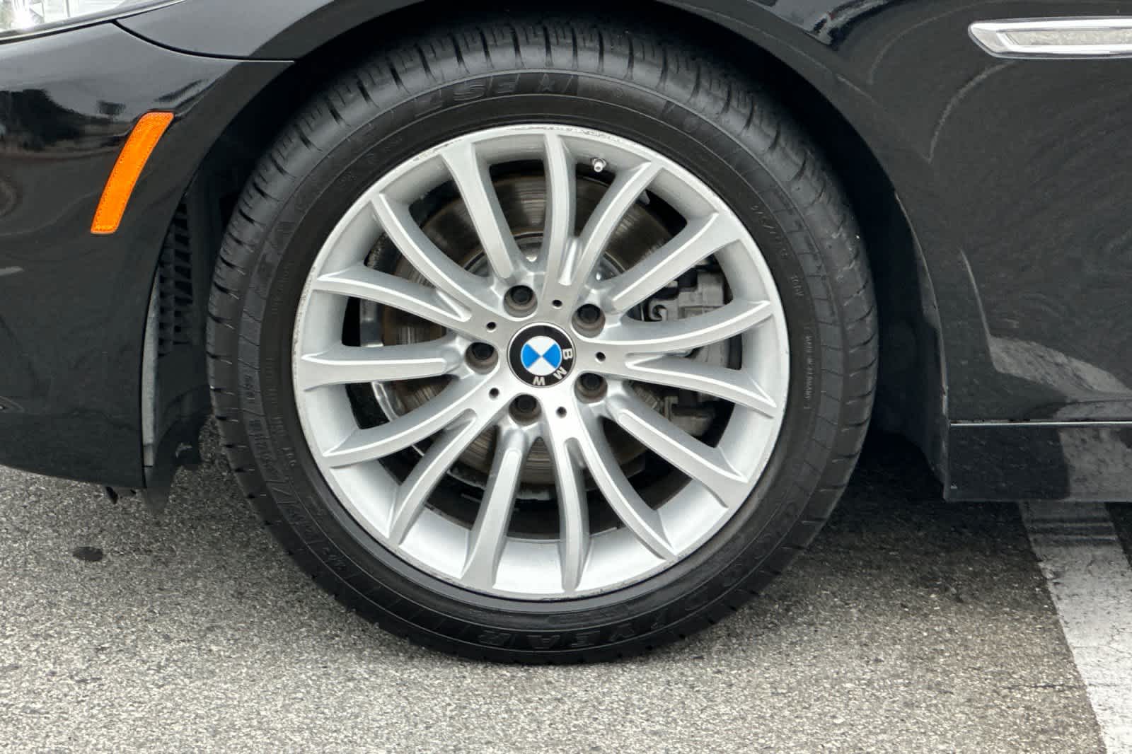 Thumbnail: 2014 BMW 5 Series - 29