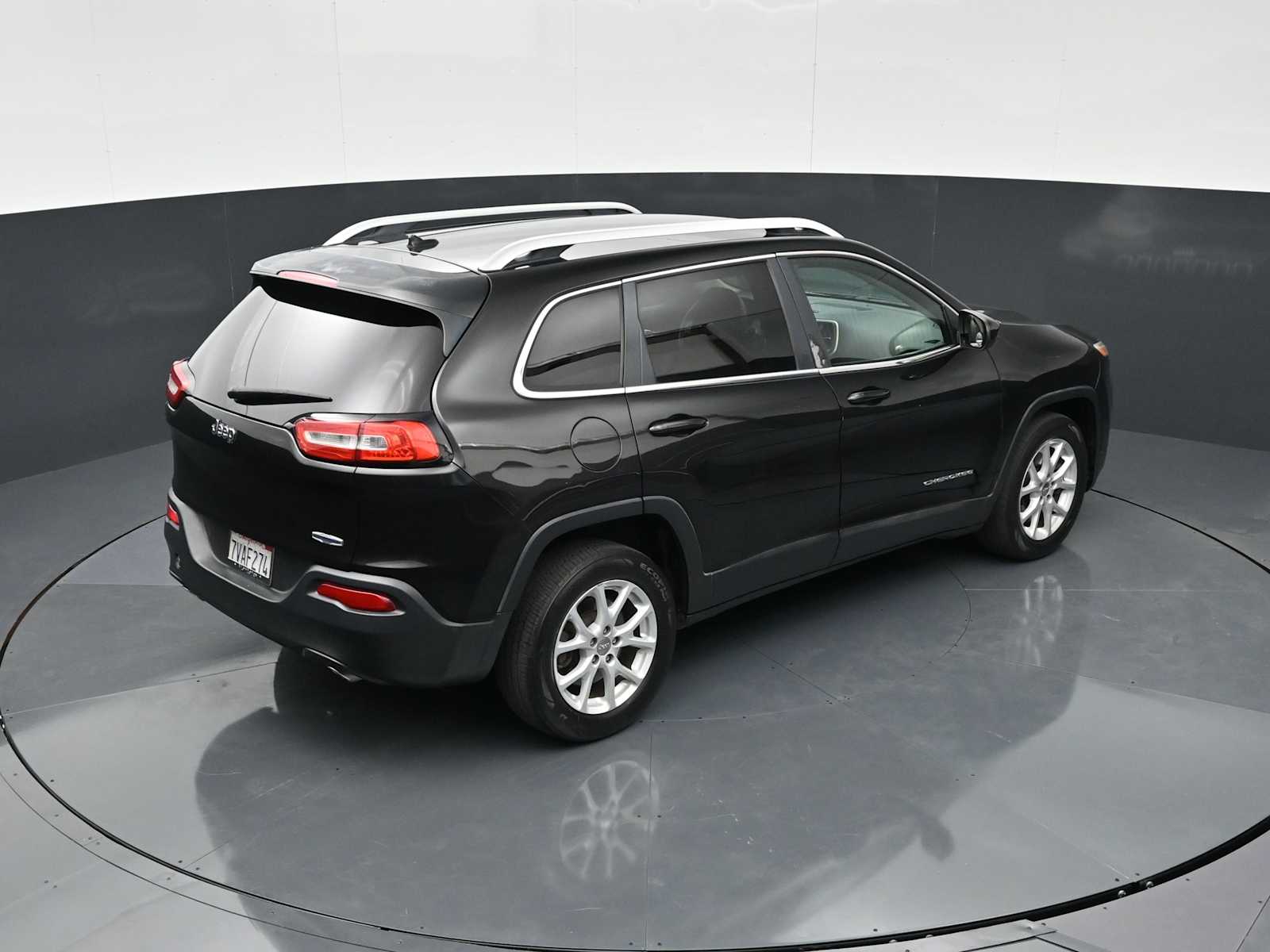 Thumbnail: 2014 Jeep Cherokee - 17
