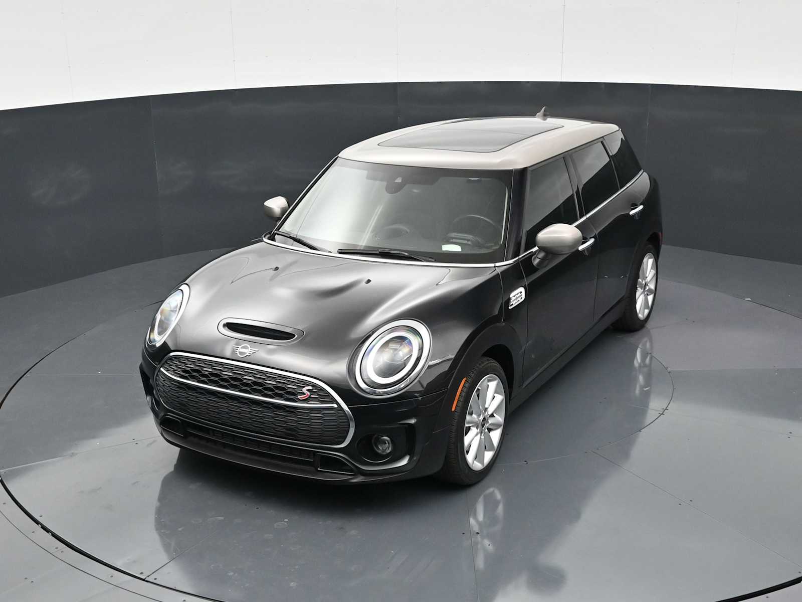Thumbnail: 2024 MINI Cooper Clubman - 17