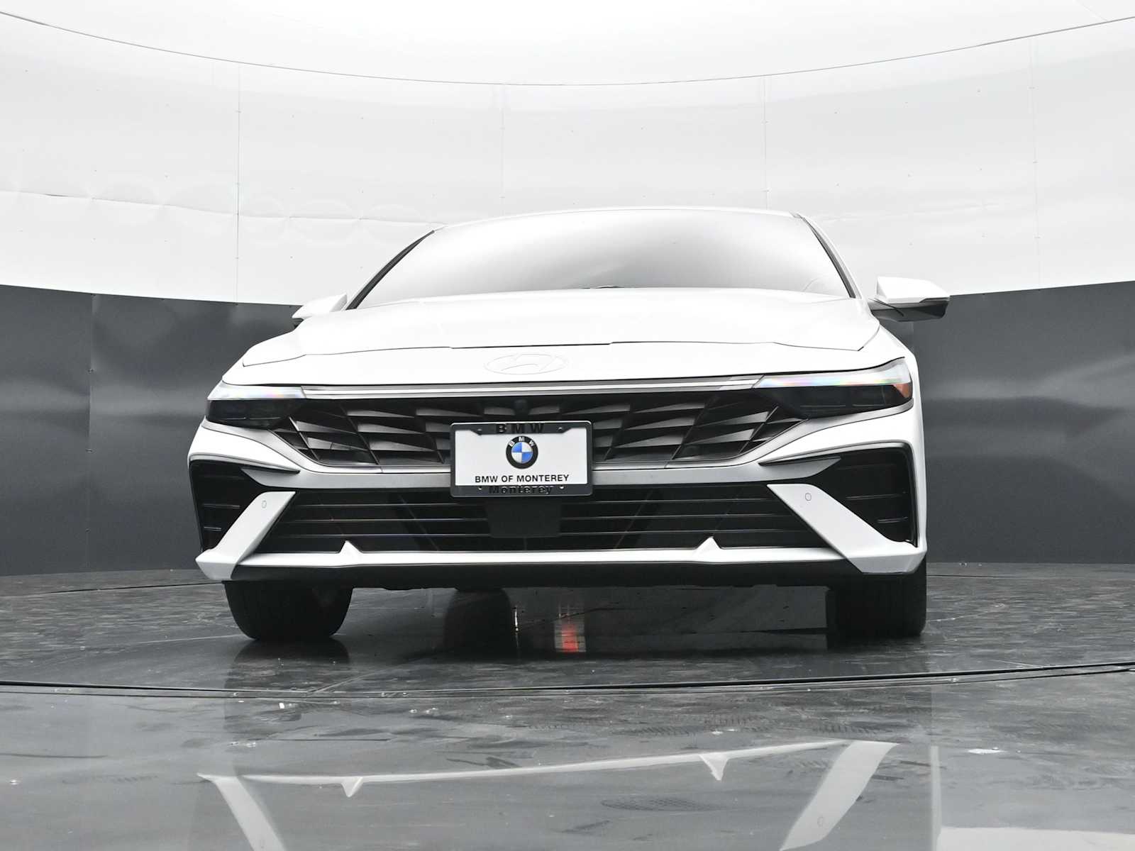 2024 Hyundai Elantra Limited - Photo 26