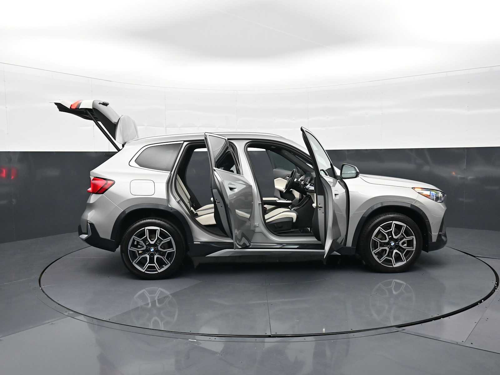 Thumbnail: 2026 BMW X1 - 34