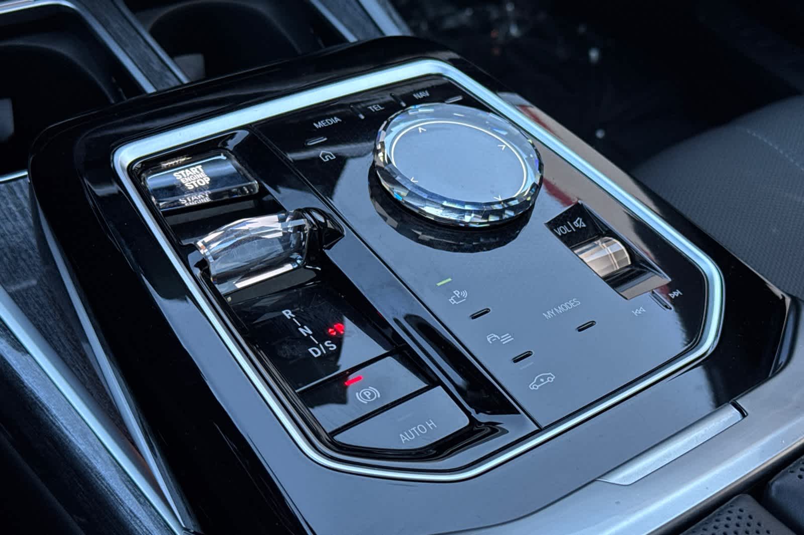 Thumbnail: 2023 BMW 7 Series - 22