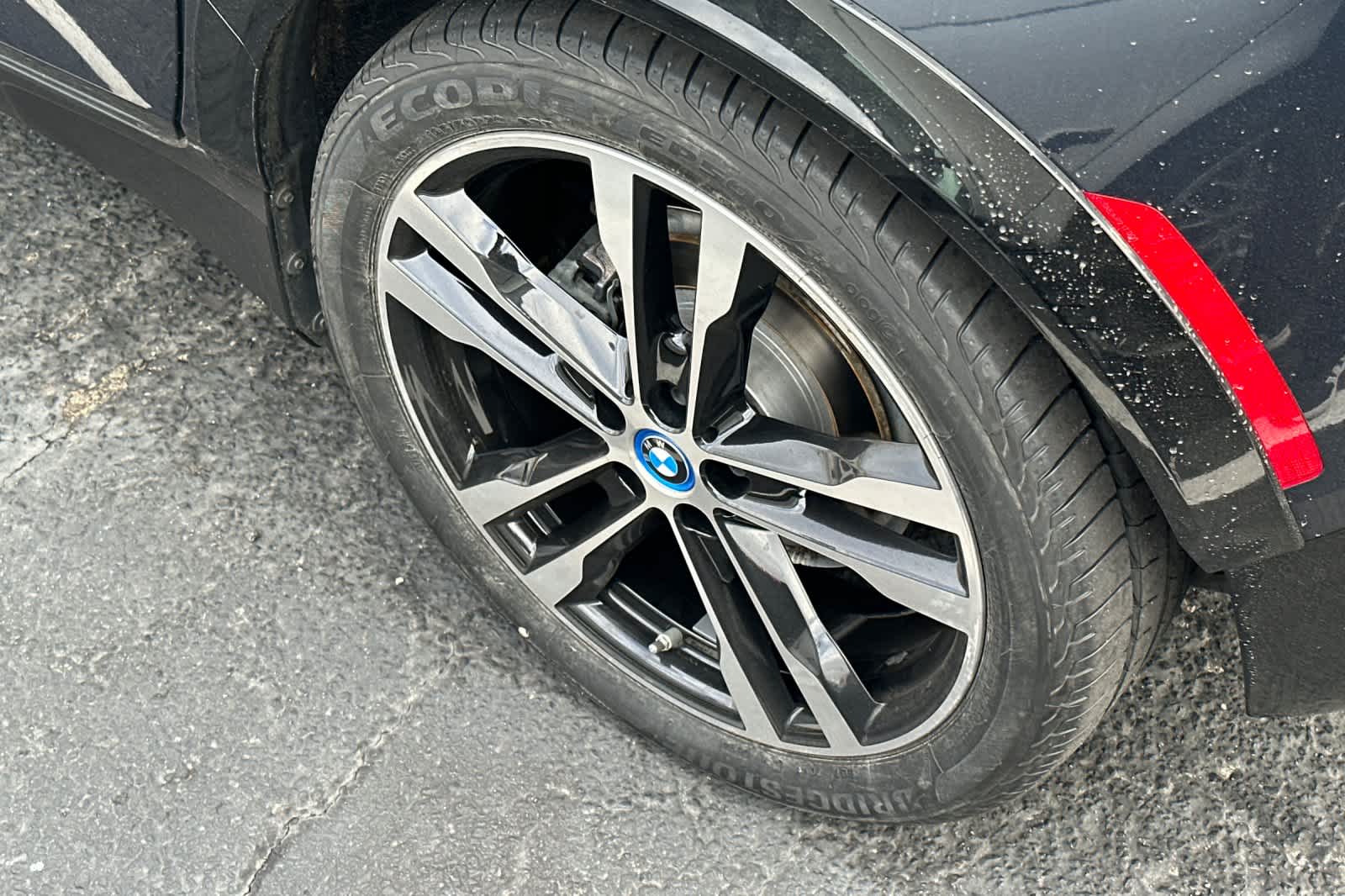 Thumbnail: 2020 BMW i3 - 17