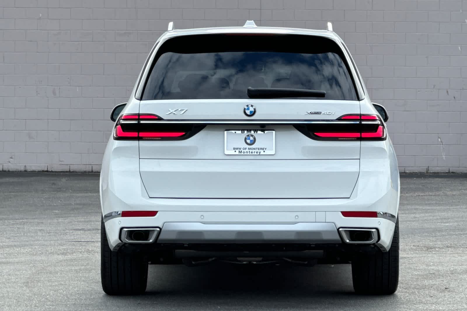 Thumbnail: 2026 BMW X7 - 7