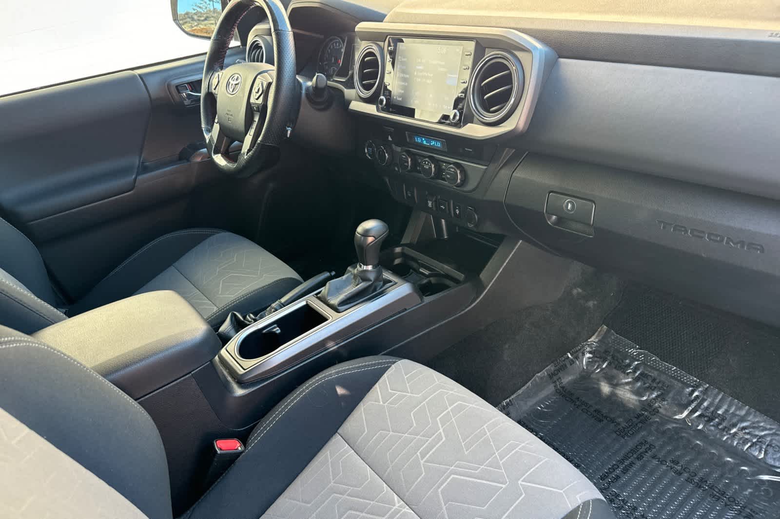 Thumbnail: 2023 Toyota Tacoma - 15