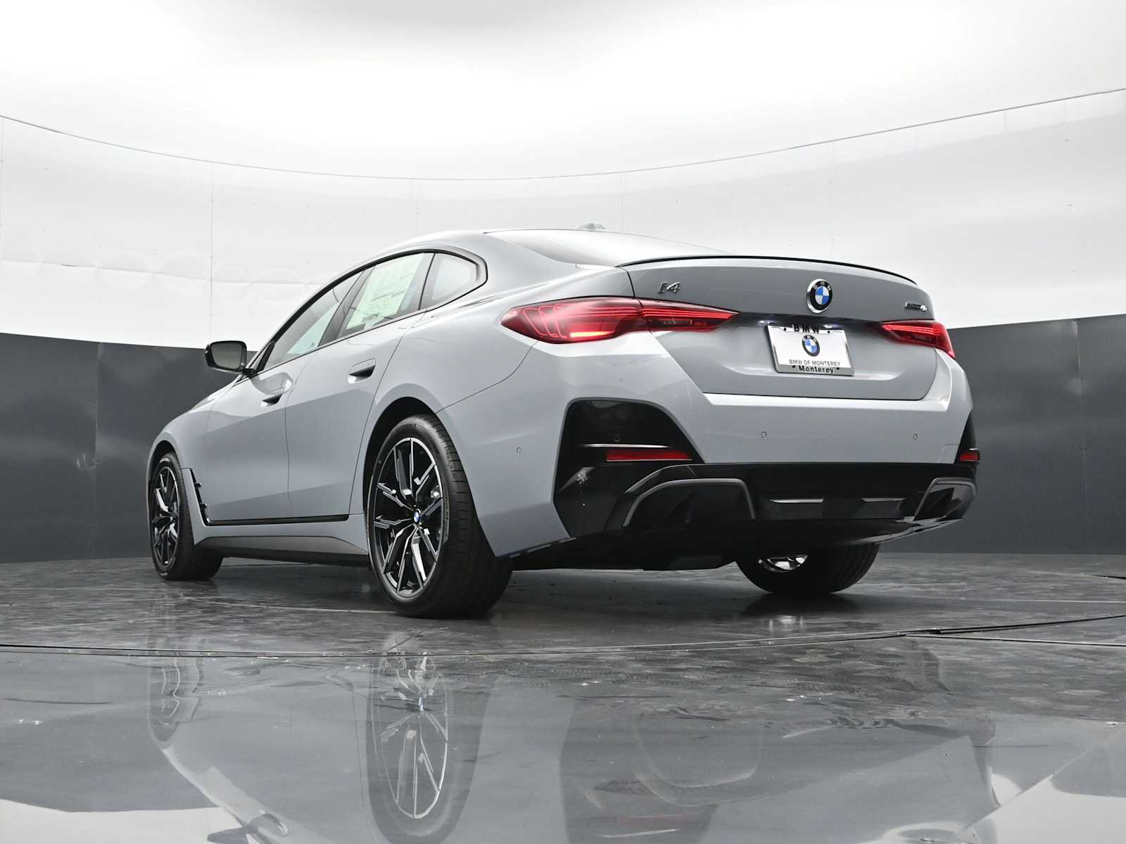 Thumbnail: 2026 BMW i4 - 31